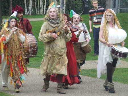 Shakespeare’s Globe celebrates Bard’s 444th birthday