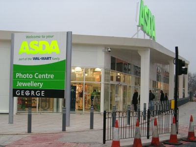 Home secretary Jacqui Smith visits Asda in Old Kent Road