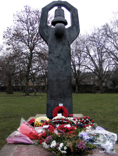 Wreaths in front of the Soviet War Memorial