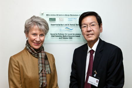 HRH the Duchess of Gloucester and Professor Tak Le