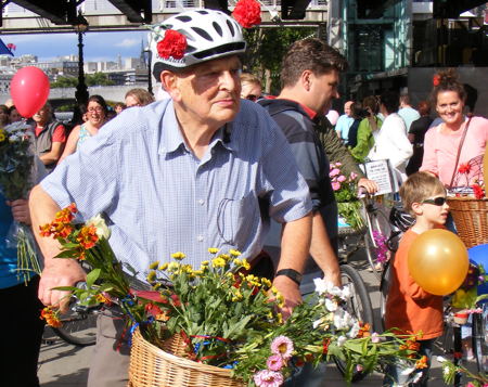Festival of Britain’s floral bicycle parade recreated on the South Bank