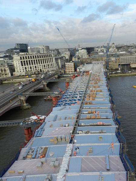 Blackfriars Station Bankside entrance proves a hit with passengers