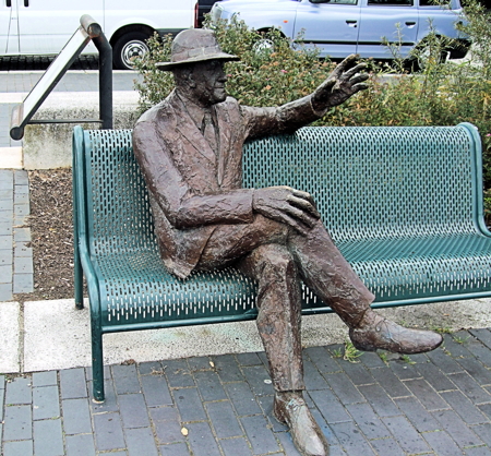 Alfred Salter statue: council seeks new location in SE16 or SE1