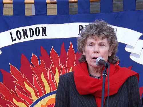 Firefighters hold anti-cuts demo in Union Street