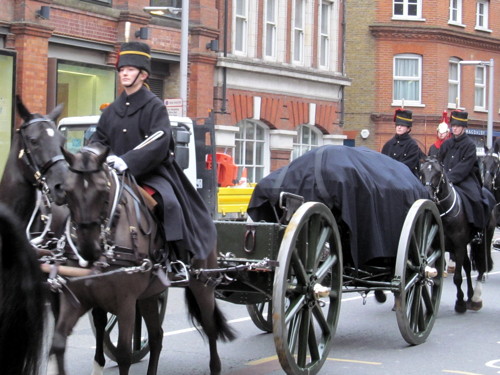 Soil from Flanders battlefields brought to London