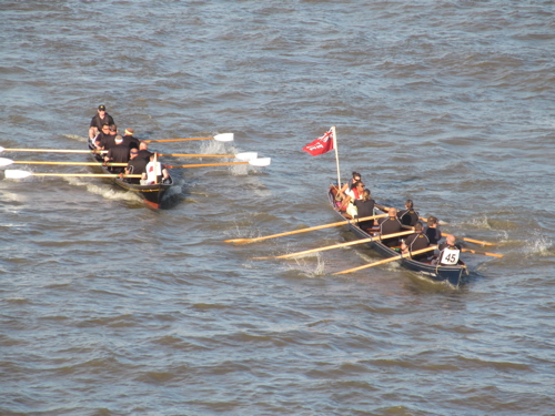 Thames cutter crews compete in Port of London Challenge