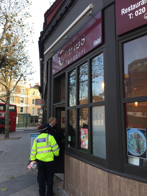 Security alert shuts Blackfriars Road