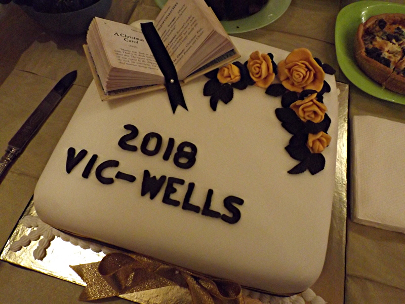 Dame Beryl Grey cuts The Old Vic’s Twelfth Night cake