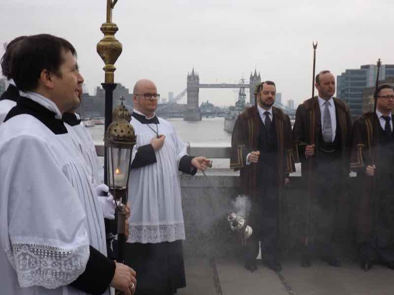 Terrorist victims remembered on London Bridge 