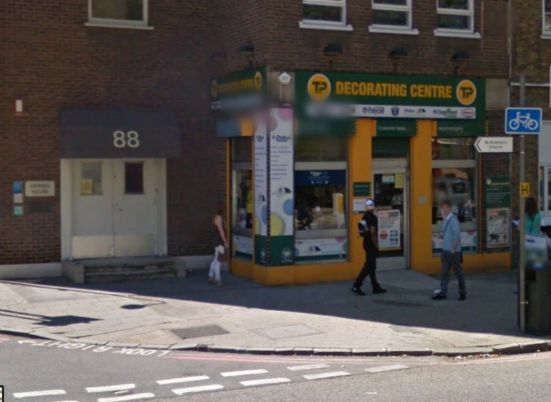 Travis Perkins gives up Blackfriars Road shop 'due to cycle lane'