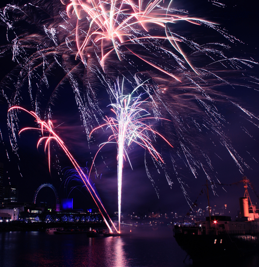 City cancels Thames fireworks over terrorism and crowd fears