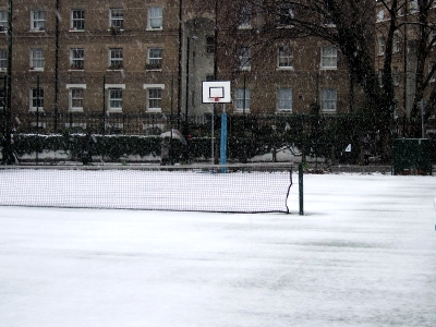 Anyone for tennis? Paris Garden in the snow