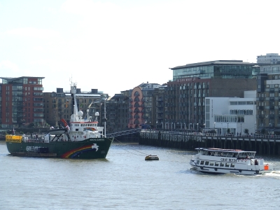 Greenpeace stages anti-nuclear protest off Butler’s Wharf