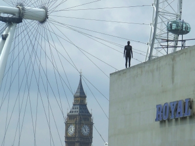 Antony Gormley Event Horizon