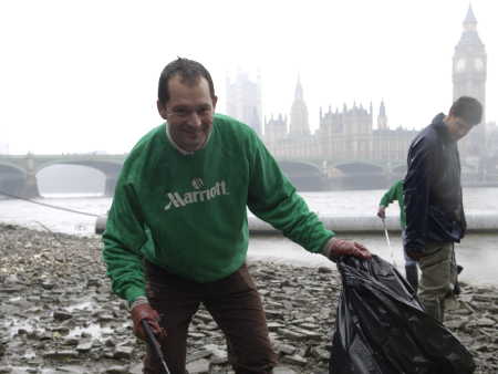 Hotel managers help South Bank foreshore clean-up