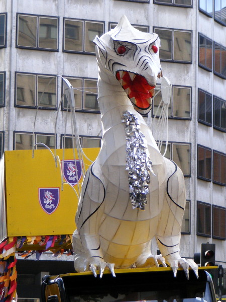 Bermondsey’s fire-breathing dragon features in Lord Mayor’s Show