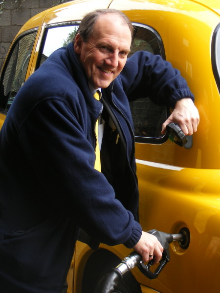 Simon Hughes unveils biodiesel taxi at Uptown Oil