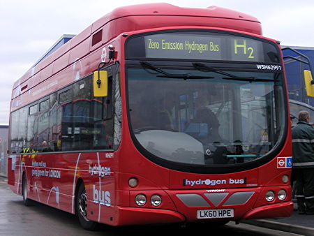 Hydrogen buses for Route RV1 unveiled by London’s Deputy Mayor