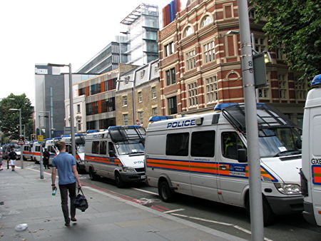 Tooley Street shut as English Defence League demo is dispersed from Tower Bridge