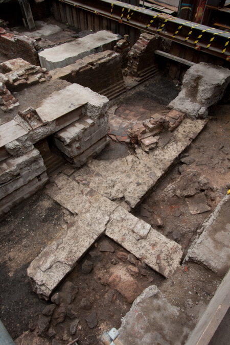 Remains of Roman bath house found on Borough High Street