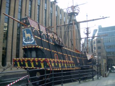 Firefighters save Golden Hinde as flood water fills dry dock