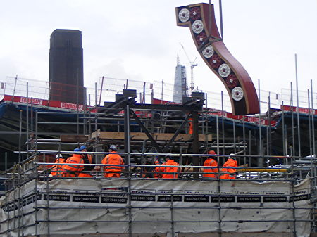 London, Chatham and Dover Railway crests returned to Blackfriars