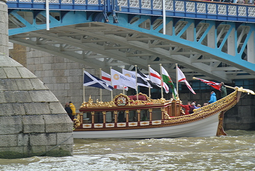 Gloriana at Tower Bridge