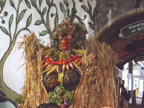 Eric Pickles joins Apple Day celebrations at Borough Market