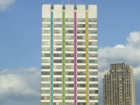 Blue, green, pink and yellow: ITV plans LED lights for South Bank tower