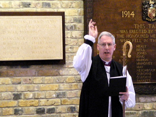 Camberwell war memorials rededicated in Tooley Street ceremony