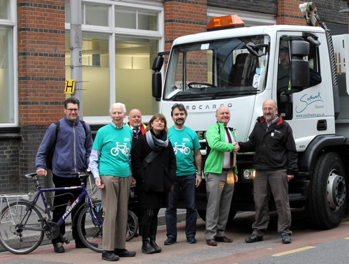 Southwark signs ‘Safer Lorries for Safer Cycling’ pledge