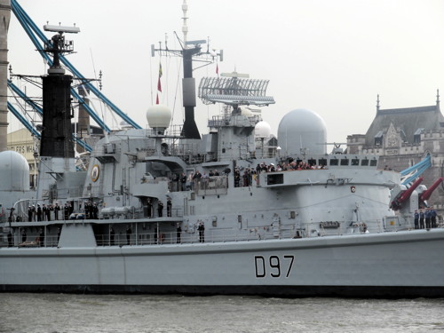 HMS Edinburgh makes final visit to London