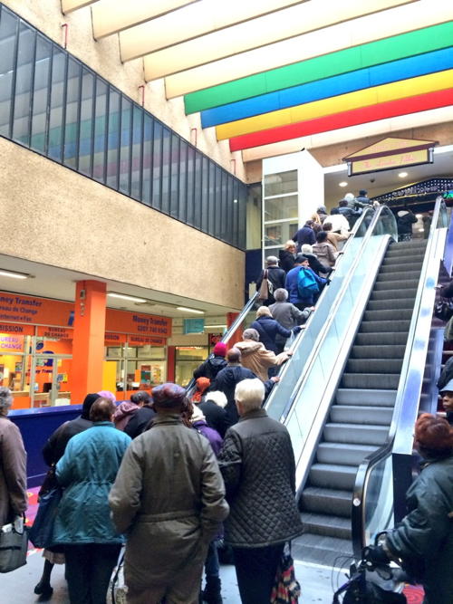 Fire shuts Elephant & Castle Shopping Centre