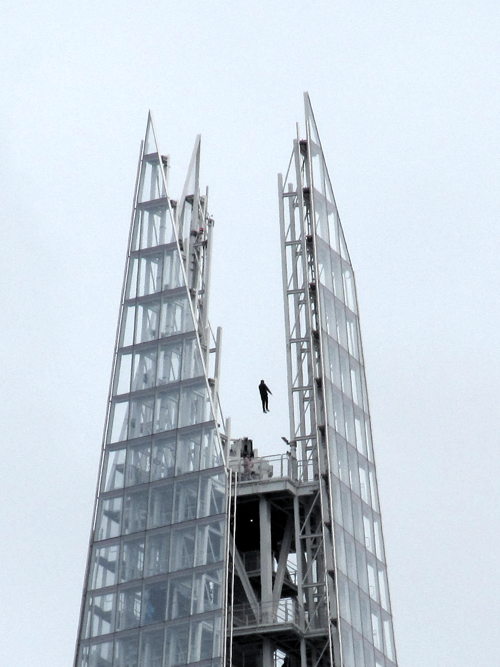 Magician Dynamo ‘levitates’ above the Shard