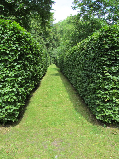 Lambeth Palace Garden: Archbishop extends public access