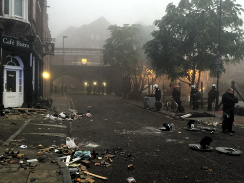 Riot in Lambeth as police block entry to Halloween rave