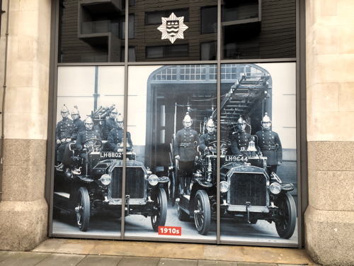 Fire brigade celebrates 150 years with Union Street display