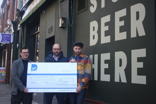 Draft House pub quizzes raise £500 for cancer charity