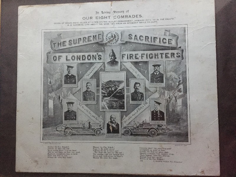 Firefighters mark centenary of Albert Embankment disaster