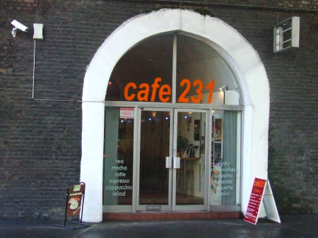 www.london-se1.co.uk/restaurants/images/071205_cafe231.jpg