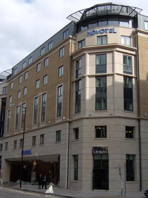 Novotel London City South