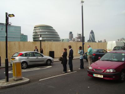 Potters Fields coach park: 3 towers will be built