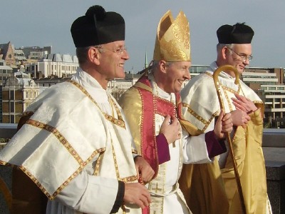 Rt Revd Christopher Chessun (centre)