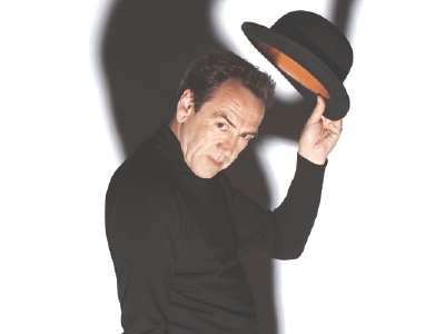 Robert Lindsay as Archie Rice