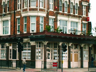 Thomas a Becket pub Old Kent Road