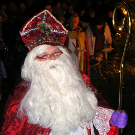 Canon Jim Rosenthal as St Nicholas