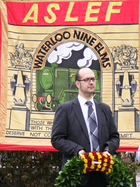 Spanish Civil War’s British volunteers honoured at South Bank ceremony