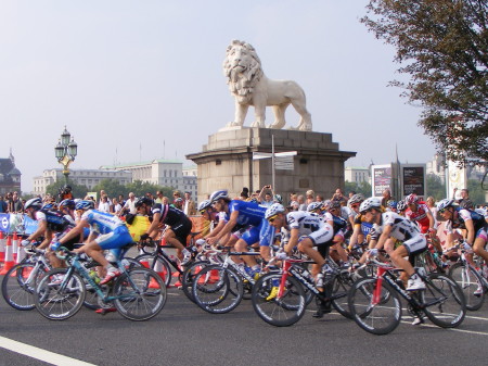 Tour of Britain 2009 at Westminster Bridge