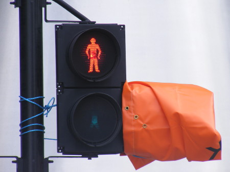 Blackfriars Road gets first UK pedestrian crossing with countdown timer