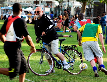 Alexei Sayle